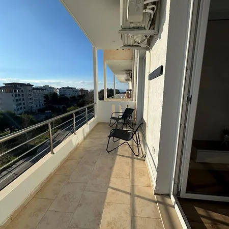 New With Stunning View *