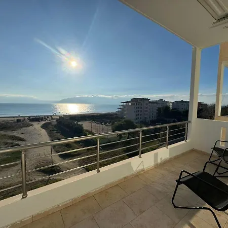 Great With Stunning View アパート Vlorë